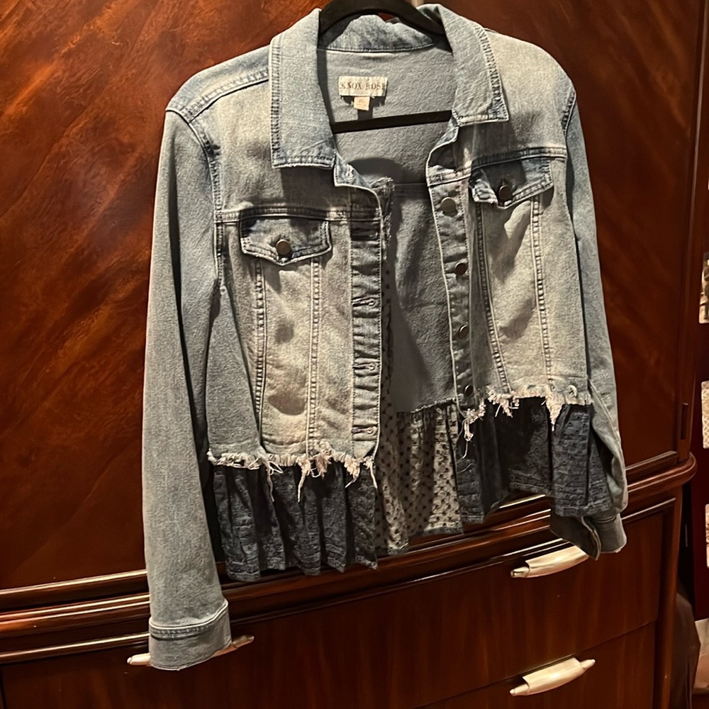 Jean jacket with extended length